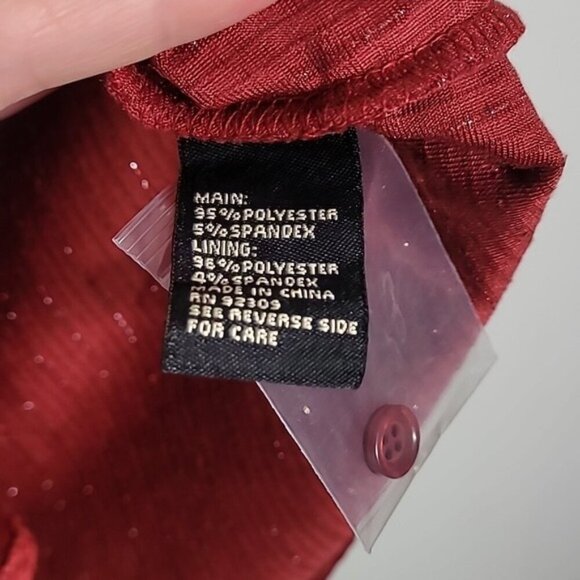NWT DG2 Diane Velvet Button Up Shirt 2X Red Silver Holiday Glam Long Sleeve - Picture 9 of 14
